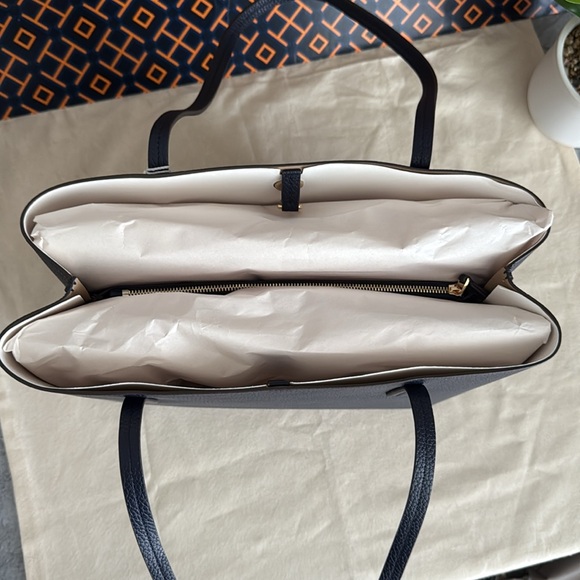 NWT ,Tory Burch Blake center zip Navy Blue with gold hardware Tote Bag - Picture 6 of 16